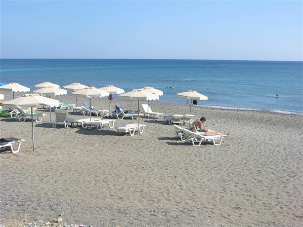 Imagen general del Apartamentos Katikies Studios and Apartments. Foto 6