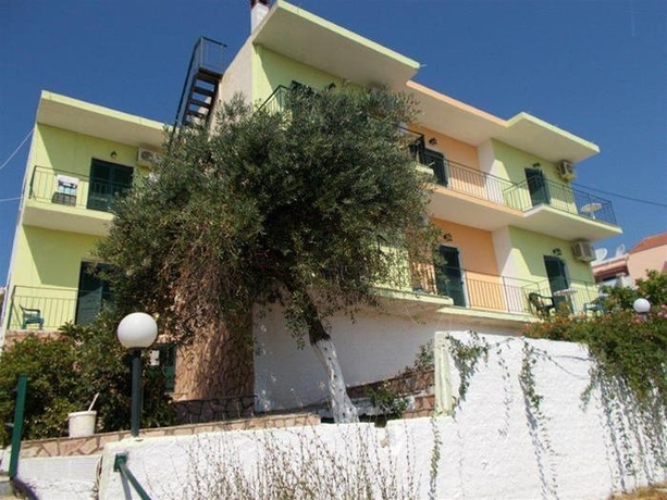 Imagen general del Apartamentos Kavos Fantasia Complex. Foto 7