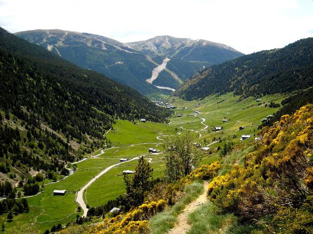 Imagen general del Apartamentos Kione Deusol. Foto 15