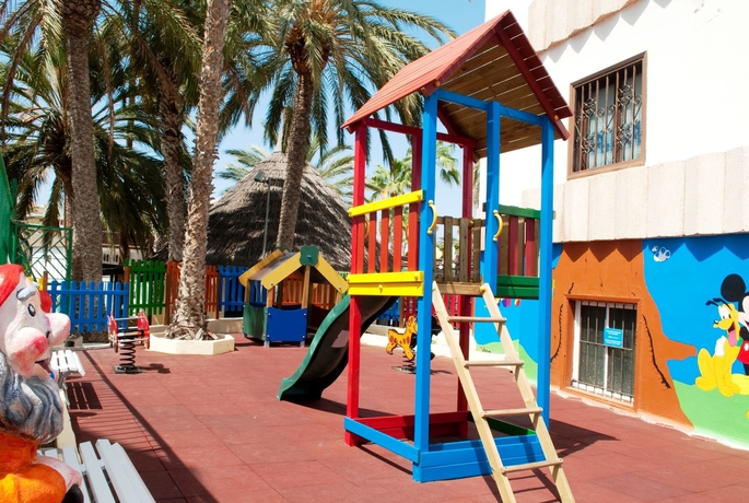 Imagen de los exteriores del Apartamentos Koka. Foto 8