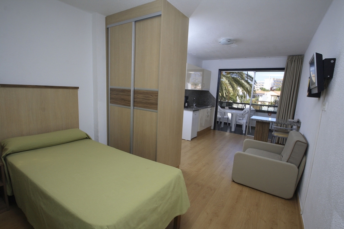 Imagen de la habitación del Apartamentos Koka. Foto 2