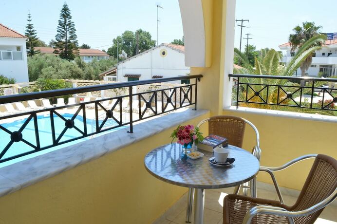 Imagen de la habitación del Apartamentos Konstantina. Foto 18