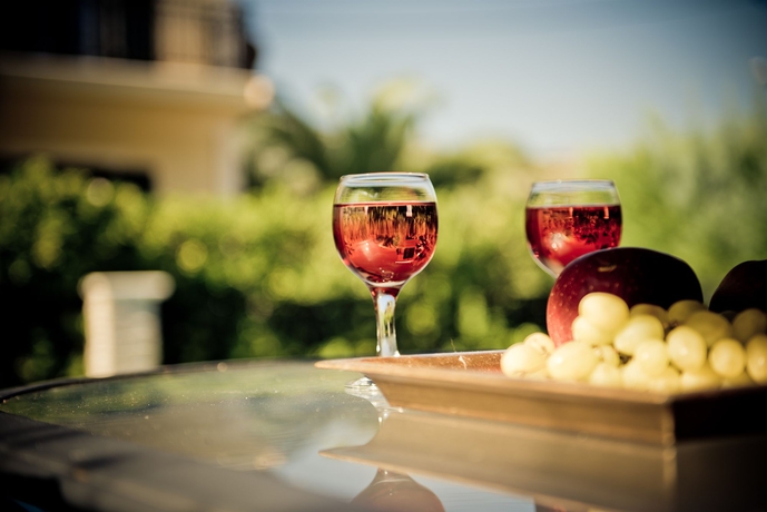 Imagen del bar/restaurante del Apartamentos Kookis Village. Foto 2