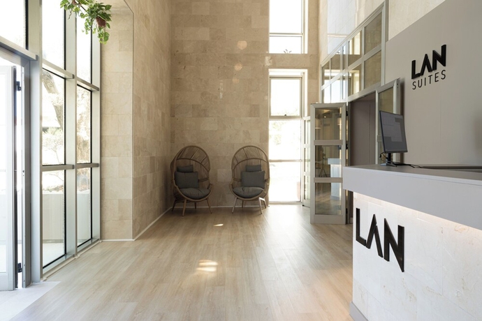 Imagen de los interiores del Apartamentos LAN Suites. Foto 18