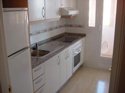 Imagen de la habitación del Apartamentos LAS PALMERAS, La Manga del Mar Menor. Foto 5