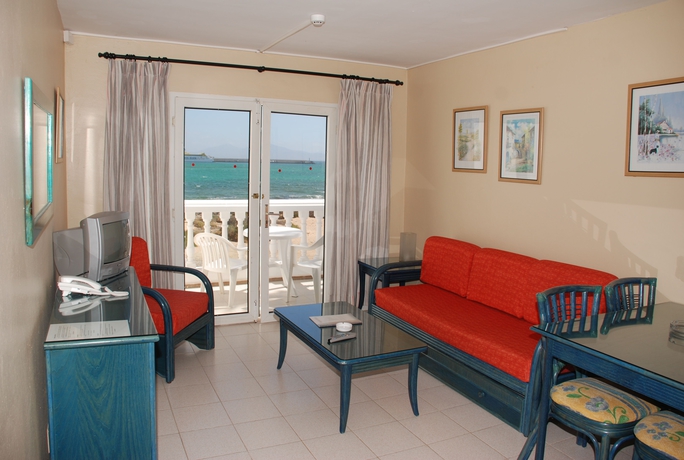 Imagen general del Apartamentos LIVVO Galera Beach. Foto 12