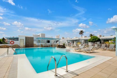 Imagen general del Apartamentos LIVVO Mar Azul - Adults Only. Foto 8