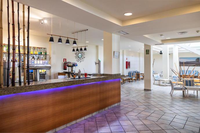 Imagen del bar/restaurante del Apartamentos LIVVO Morromar. Foto 3