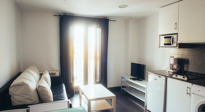 Imagen general del Apartamentos LOGROÑO, Logroño. Foto 4