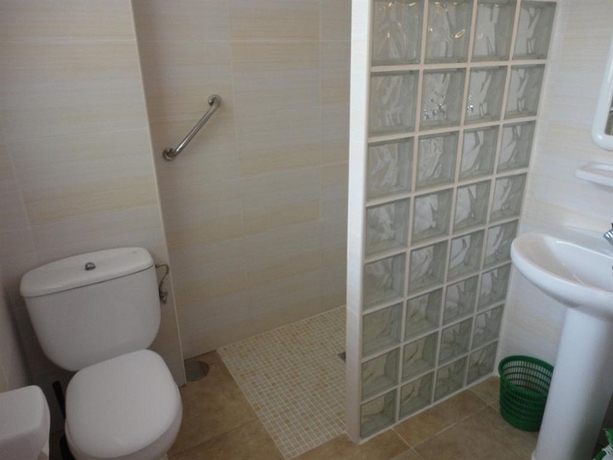 Imagen de la habitación del Apartamentos La Baranda, Torremolinos. Foto 7