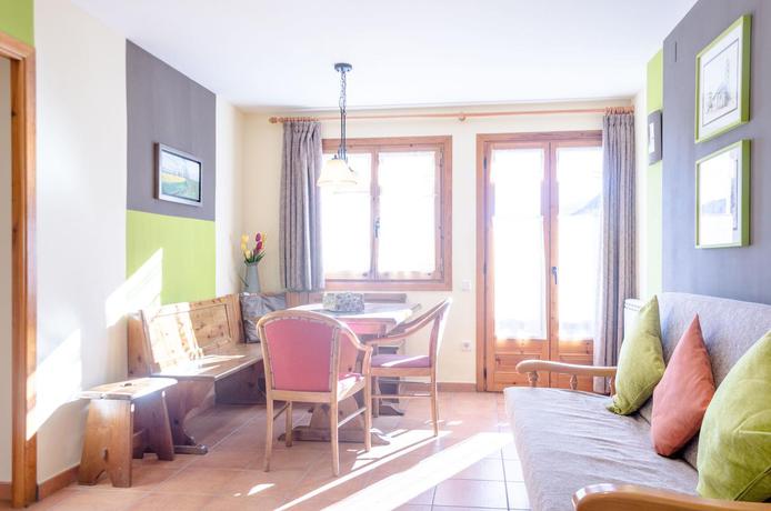 Imagen de los interiores del Apartamentos La Bonaigua. Foto 11