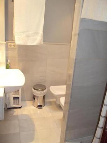 Imagen de la habitación del Apartamentos La Buganvilla. Foto 7