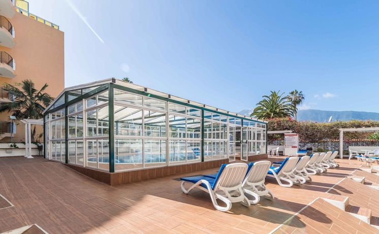 Imagen general del Apartamentos La Carabela. Foto 1