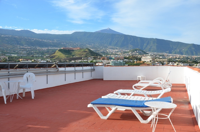 Imagen general del Apartamentos La Carabela. Foto 2