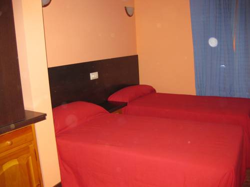 Imagen de la habitación del Apartamentos La Ce&ntilde;a. Foto 14