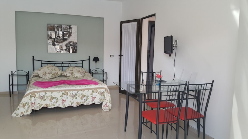 Imagen de la habitación del Apartamentos La Concha del Mar. Foto 2