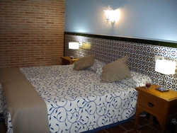 Imagen de la habitación del Apartamentos La Estancia Villa Rosillo. Foto 6