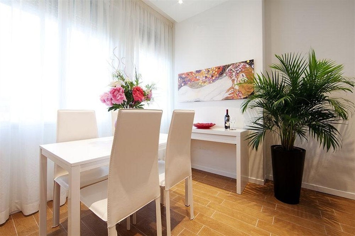 Imagen de la habitación del Apartamentos La Farina Apartments. Foto 3