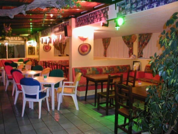 Imagen general del Apartamentos La Florida. Foto 8