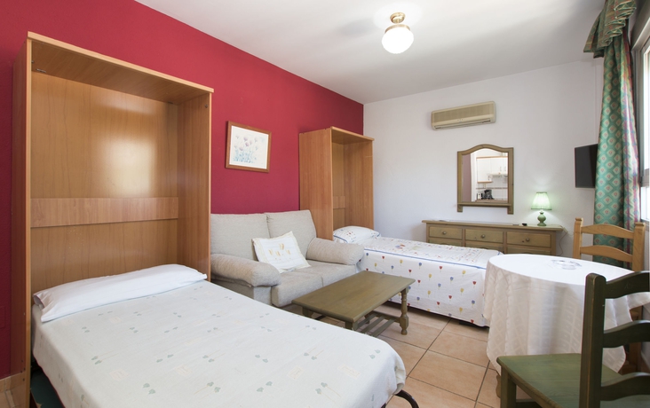 Imagen de la habitación del Apartamentos La Fonda, Benalmádena Pueblo. Foto 2