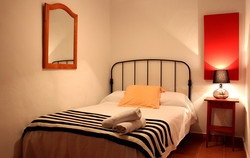 Imagen de la habitación del Apartamentos La Font Vella de Falset. Foto 2