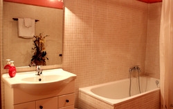 Imagen de la habitación del Apartamentos La Font Vella de Falset. Foto 4