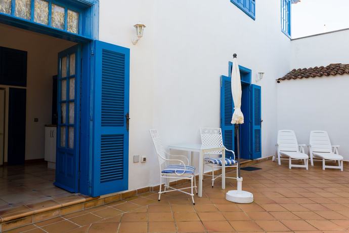 Imagen de los exteriores del Apartamentos La Hacienda Grande. Foto 18