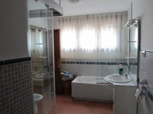 Imagen de la habitación del Apartamentos La Higar. Foto 3