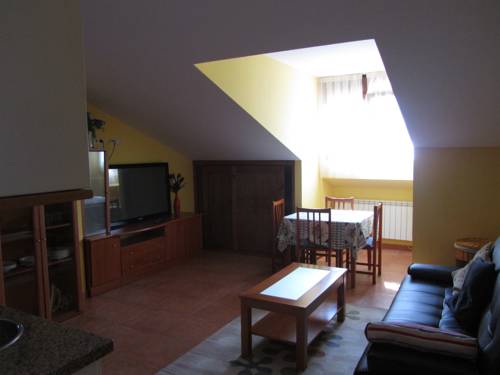 Imagen de la habitación del Apartamentos La Higar. Foto 7