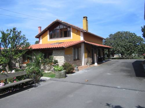 Imagen de los exteriores del Apartamentos La Higar. Foto 15