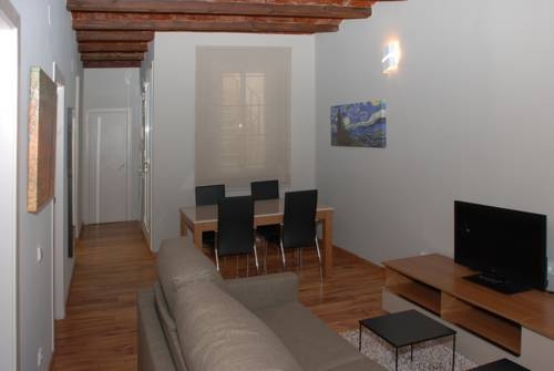 Imagen general del Apartamentos La Hispaniola Barcelona. Foto 3