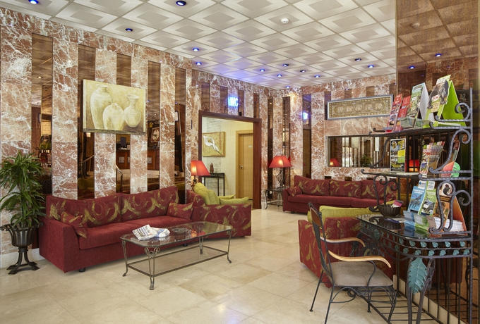 Imagen de los interiores del Apartamentos La Jabega. Foto 15