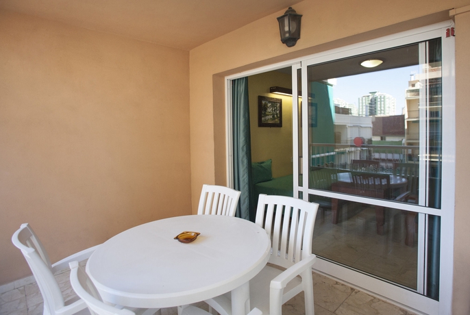 Imagen de los exteriores del Apartamentos La Jabega. Foto 13