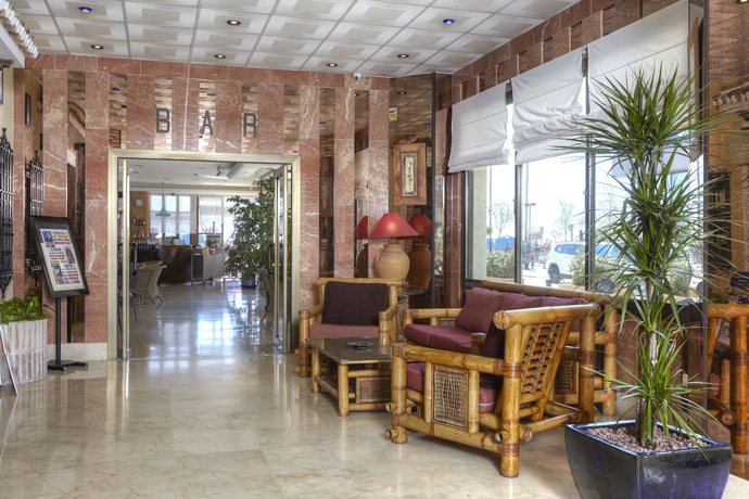 Imagen de los interiores del Apartamentos La Jabega. Foto 16