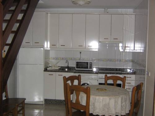 Imagen general del Apartamentos La Lula. Foto 15