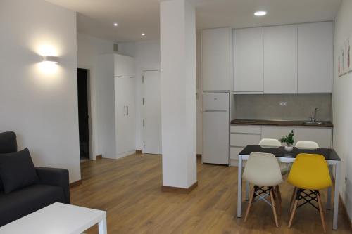 Imagen de la habitación del Apartamentos La Luna, La Solana. Foto 4