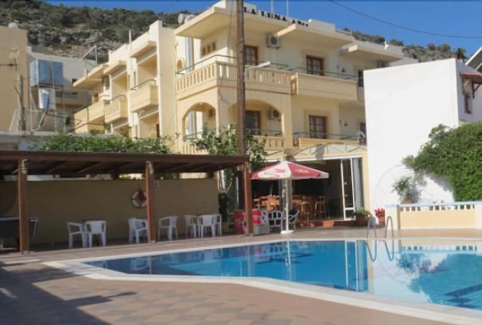 Imagen general del Apartamentos La Luna, Stalida. Foto 1