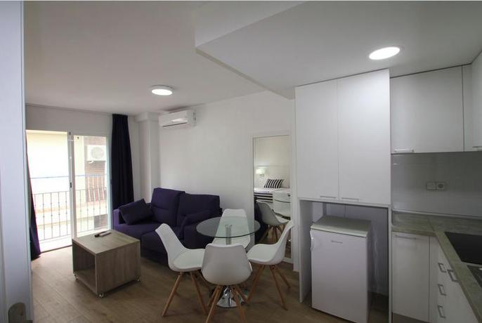 Imagen de la habitación del Apartamentos La Mar, Benidorm Centro. Foto 4