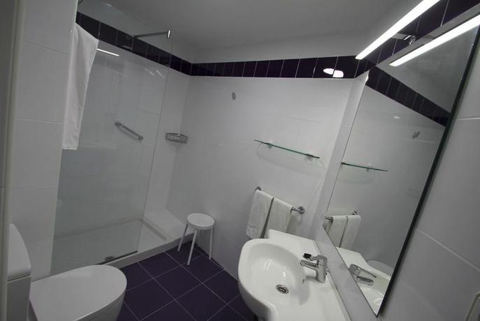 Imagen de la habitación del Apartamentos La Mar, Benidorm Centro. Foto 5