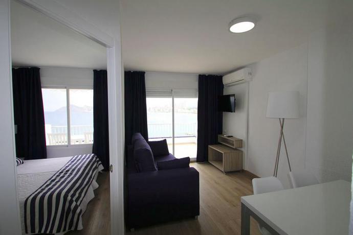 Imagen de la habitación del Apartamentos La Mar, Benidorm Centro. Foto 7
