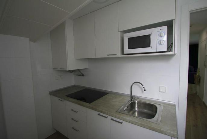 Imagen de la habitación del Apartamentos La Mar, Benidorm Centro. Foto 8