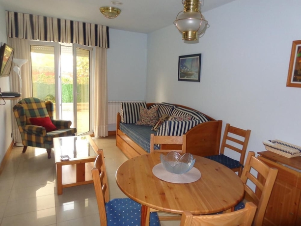 Imagen de la habitación del Apartamentos La Marina, Laredo. Foto 6