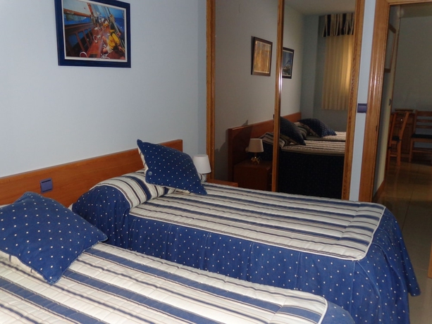 Imagen de la habitación del Apartamentos La Marina, Laredo. Foto 12