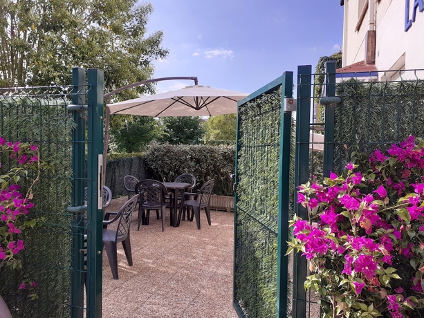 Imagen de los exteriores del Apartamentos La Marina, Laredo. Foto 18