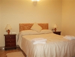 Imagen de la habitación del Apartamentos La Menara. Foto 2