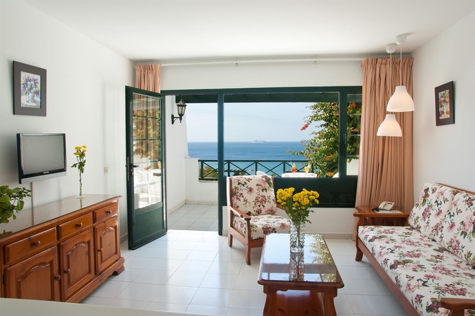 Imagen de los interiores del Apartamentos La Moraña. Foto 8