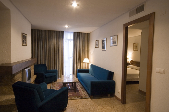 Imagen de los interiores del Apartamentos La Nogalera. Foto 7