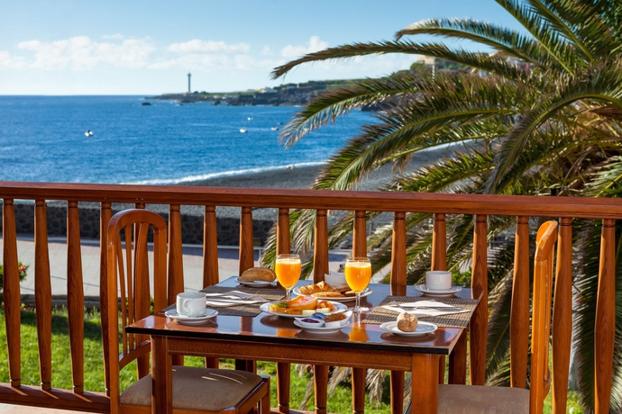 Imagen del bar/restaurante del Apartamentos La Palma Affiliated by Meliá. Foto 7