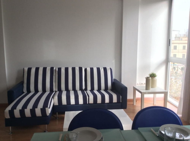 Imagen de los interiores del Apartamentos La Pérgola, Castellón de la Plana. Foto 11