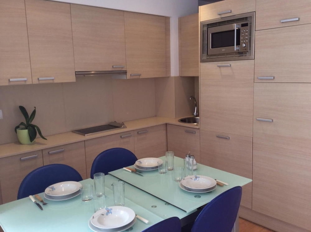 Imagen de la habitación del Apartamentos La Pérgola, Castellón de la Plana. Foto 5